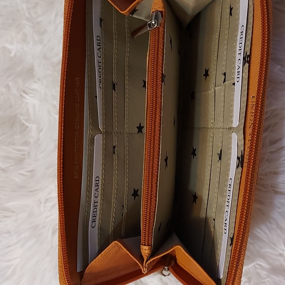 Union Code RFID Wallet - Picture 6 of 7